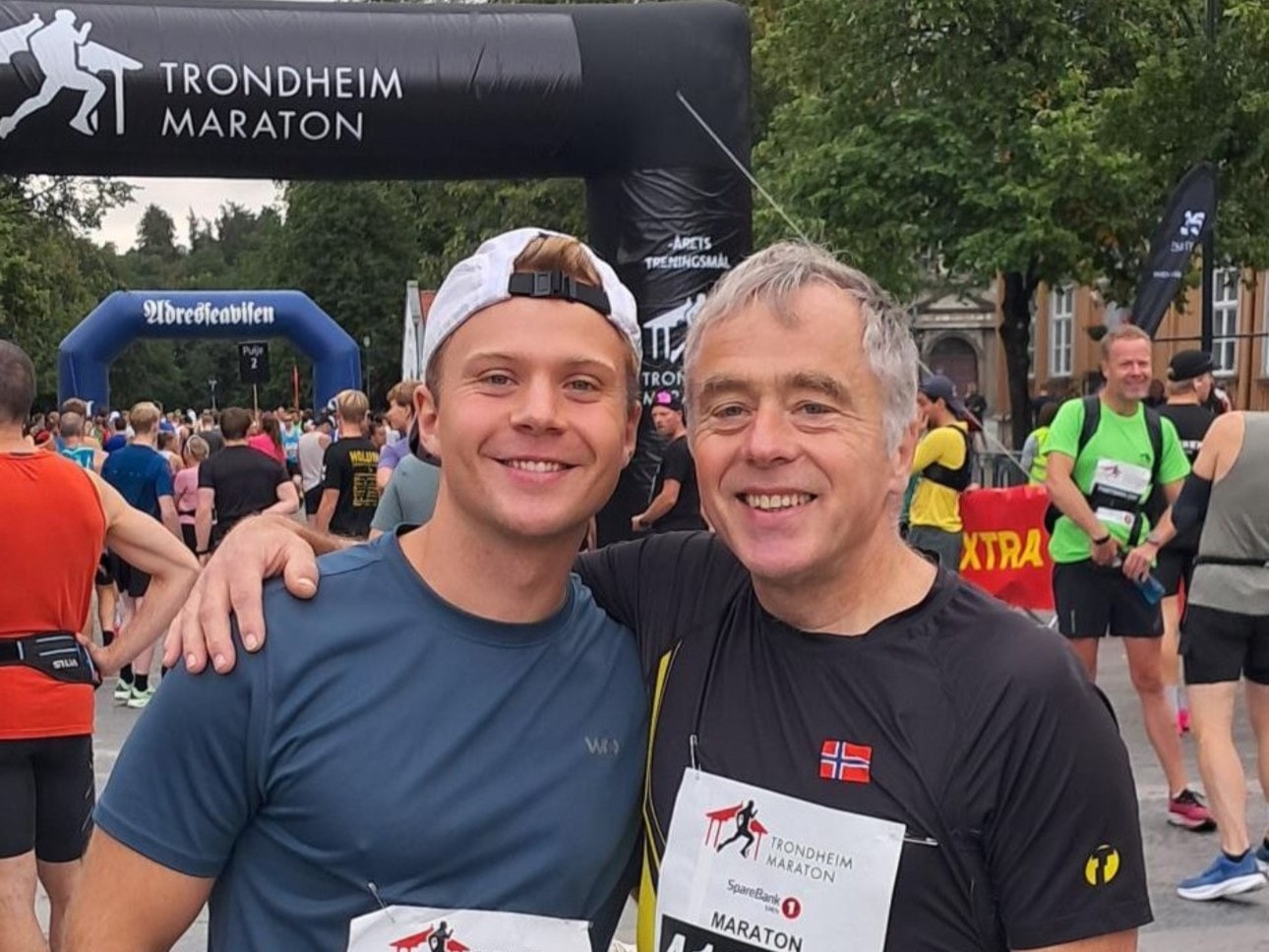 Helge Eide vant M60-64 i Trondheim Maraton i duell med yngstemann